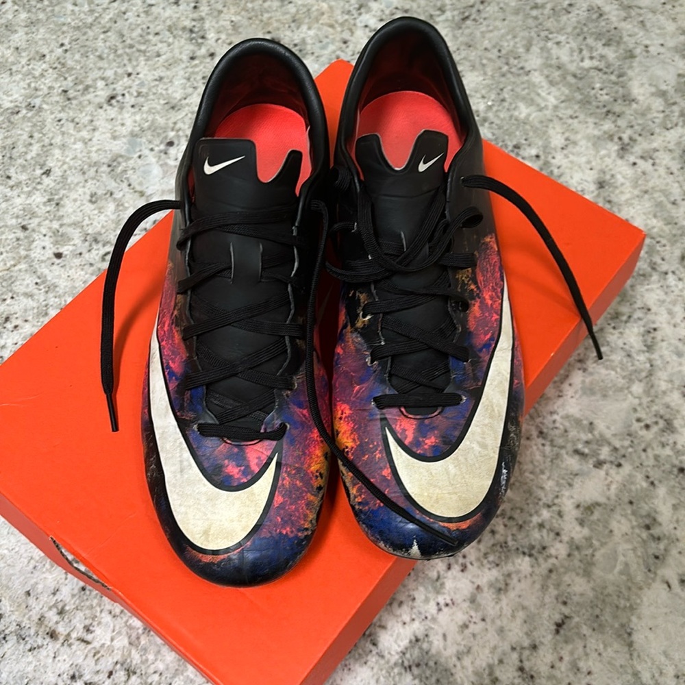 nike mercurial Cr7 size 9.5